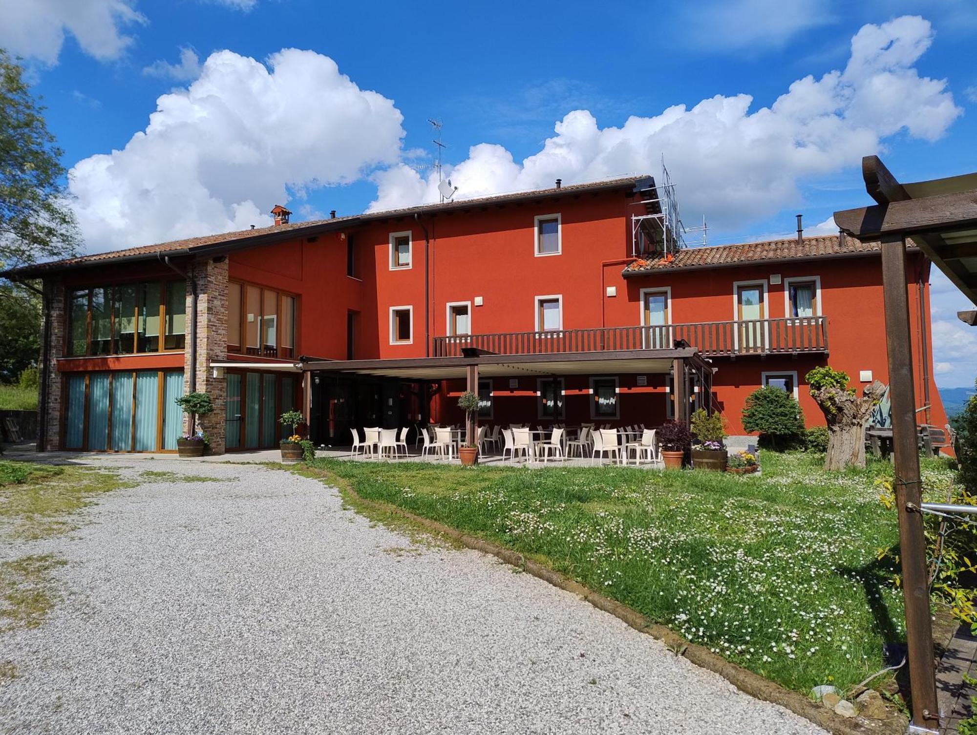 Le Badie Wine Resort Rosazzo Buitenkant foto