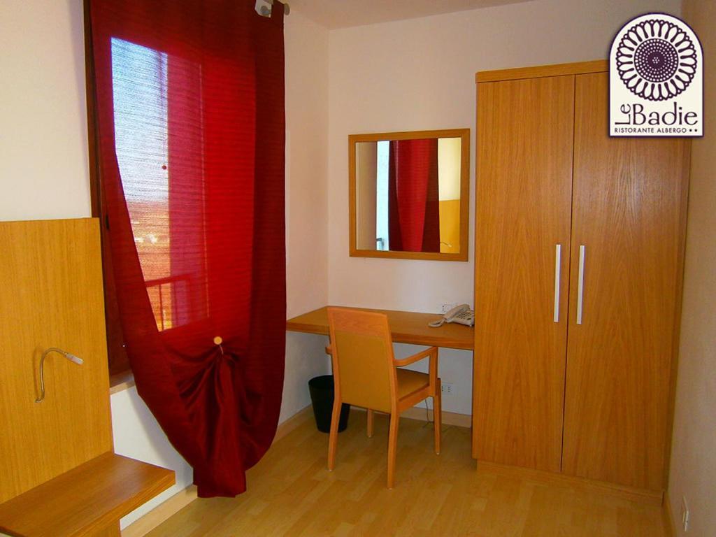 Le Badie Wine Resort Rosazzo Kamer foto