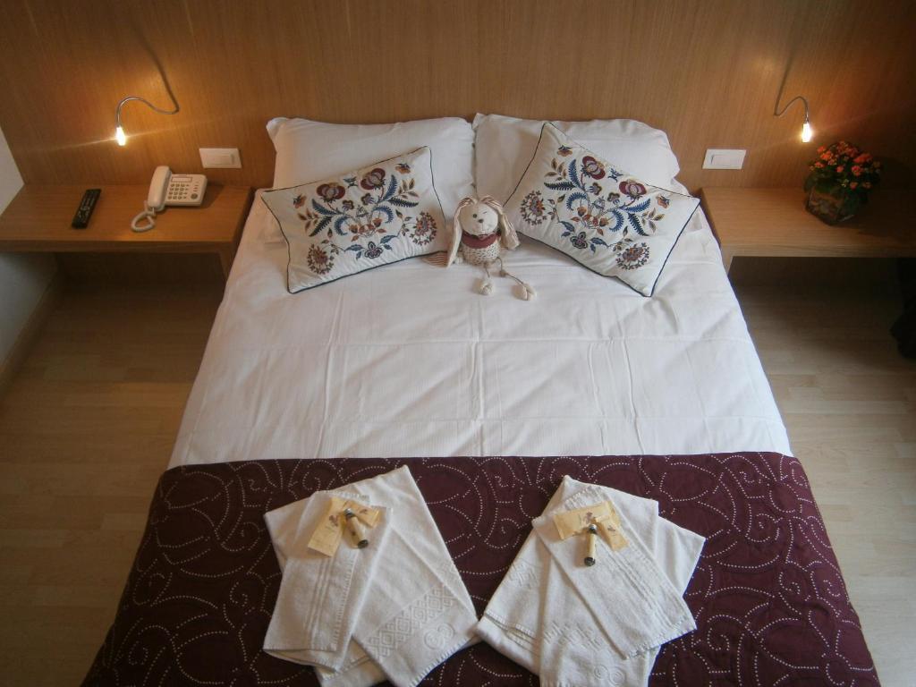 Le Badie Wine Resort Rosazzo Kamer foto